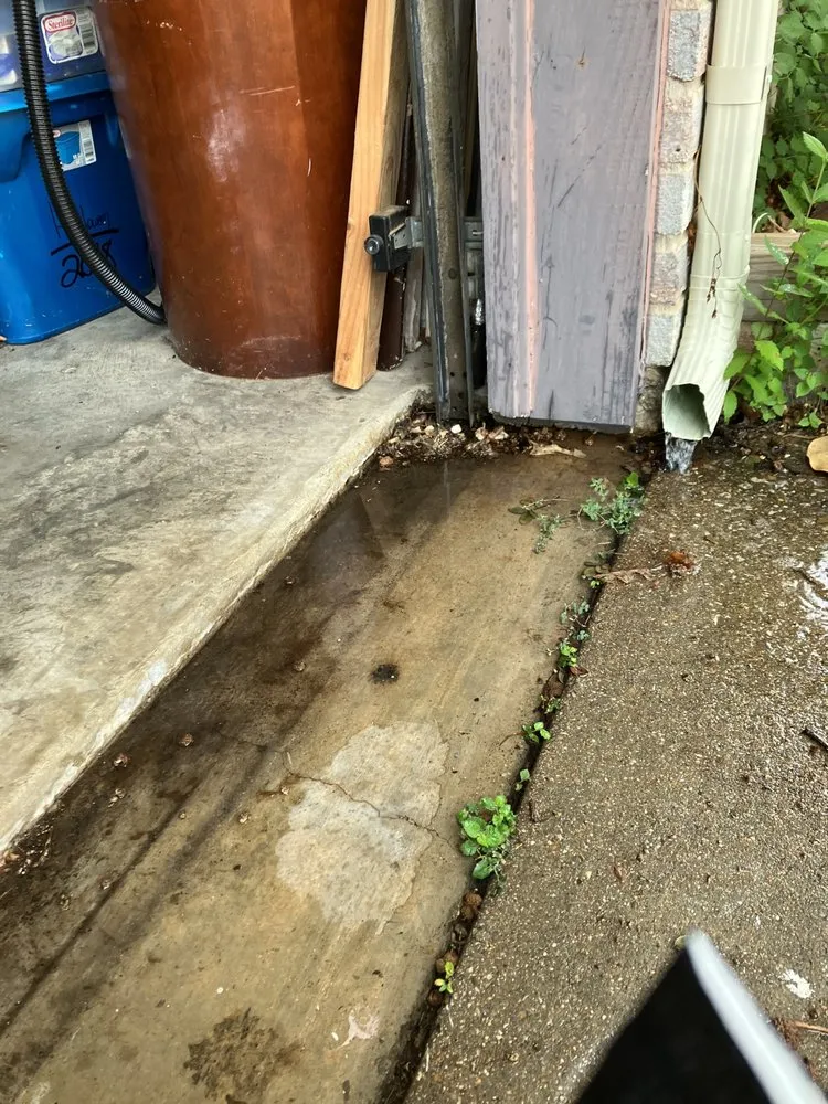 Slide of RKG Roofing & Construction