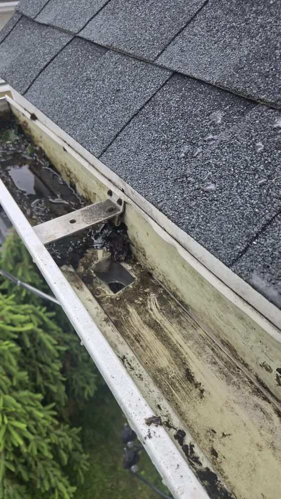 Slide of RKM Construction