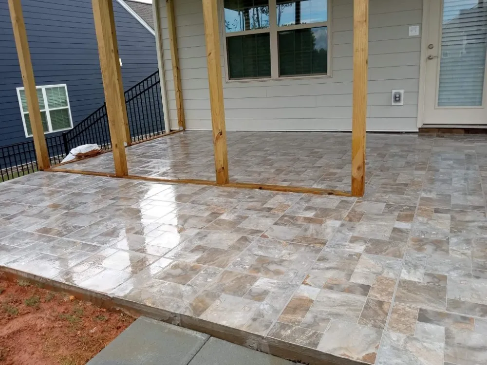 Slide of R&L Roofing & Exteriors