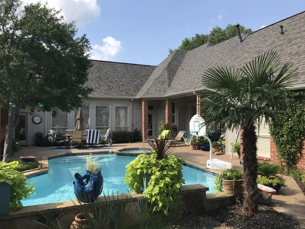 Slide of RLamar Roofing and Subcontracting