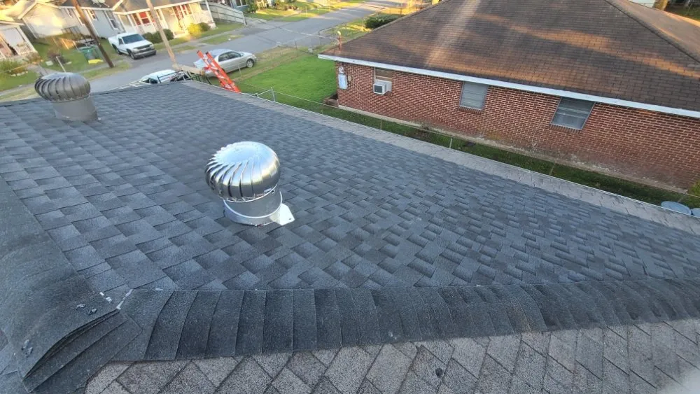 Slide of R.Leons Construction