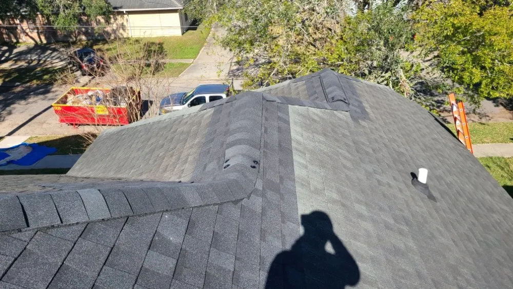 Slide of R.Leons Construction