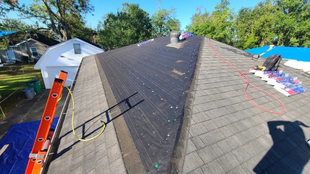 Slide of R.Leons Construction