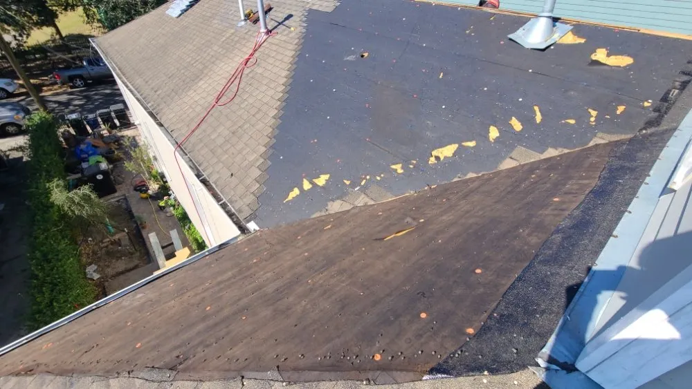 Slide of R.Leons Construction