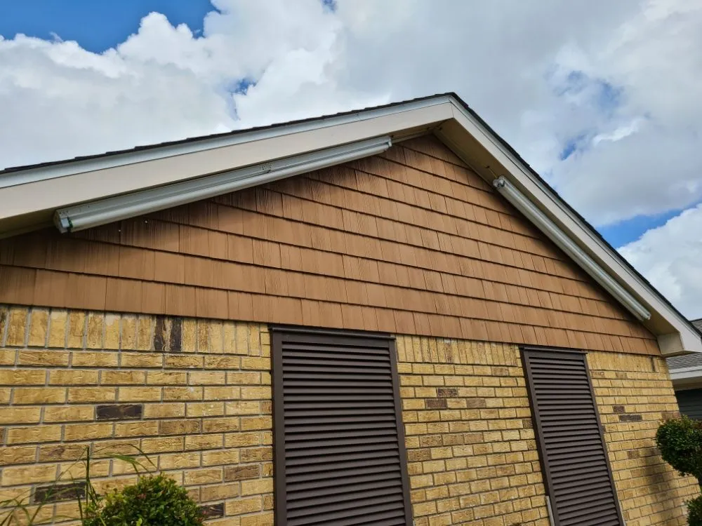 Slide of R.Leons Construction