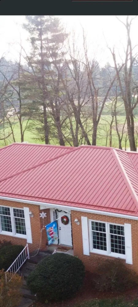 Professional roof leak repair experts serving Danville, OH - R&M Home Improvement