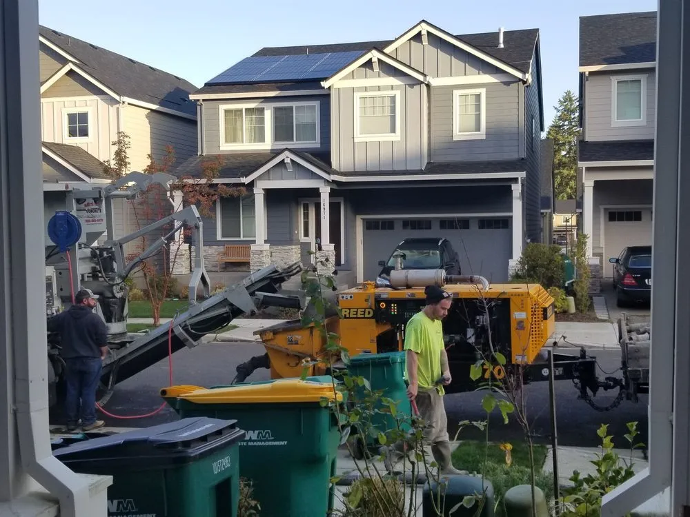 Slide of R&M Roofing & Construction