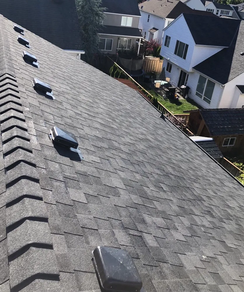 Slide of R&M Roofing & Construction