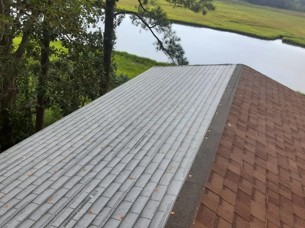 Slide of R&M Roofing & Siding Repair