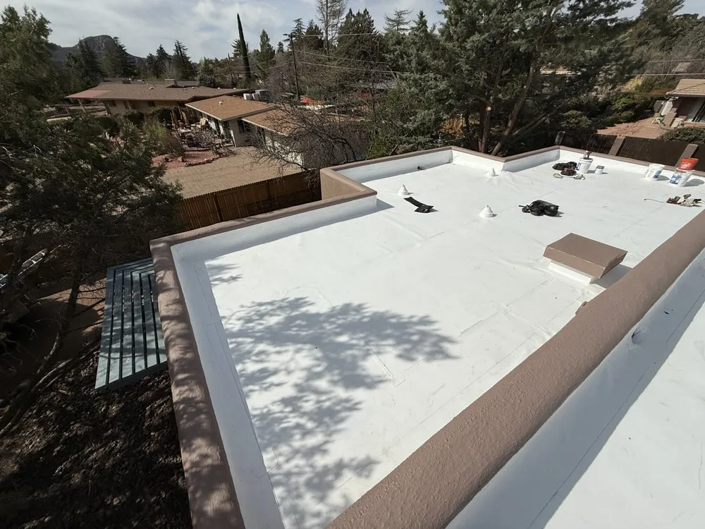 Slide of R&M Roofing and Construction