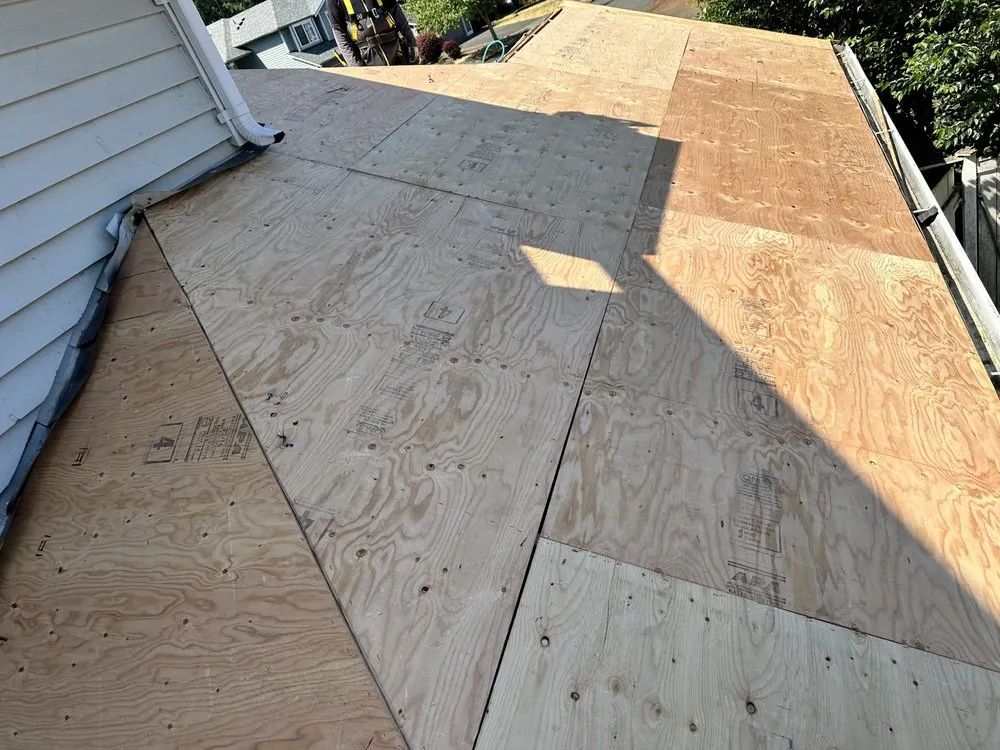 Slide of RM Roofing Contractors