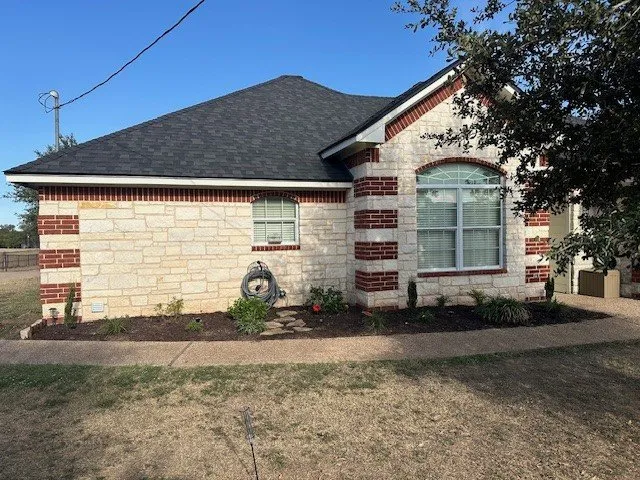 Local roof inspection experts serving Mcgegor, TX - RM Roofing