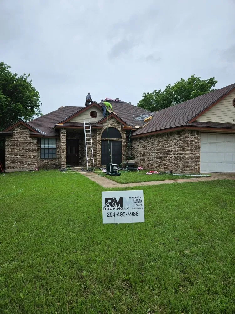 Emergency metal roofing installation in Mcgegor, TX by RM Roofing