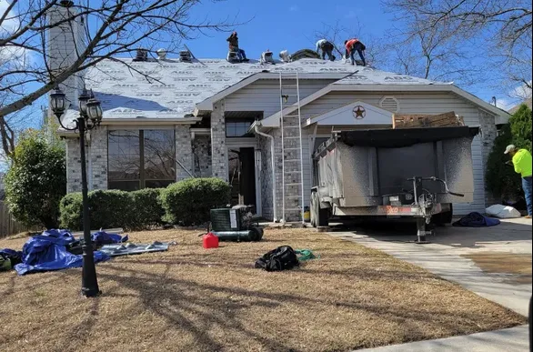 Expert roof repair for fast service in Mcgegor, TX by RM Roofing