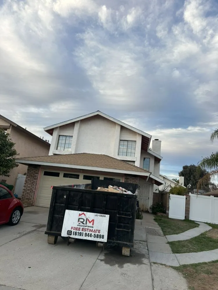 Slide of R&M Roofing