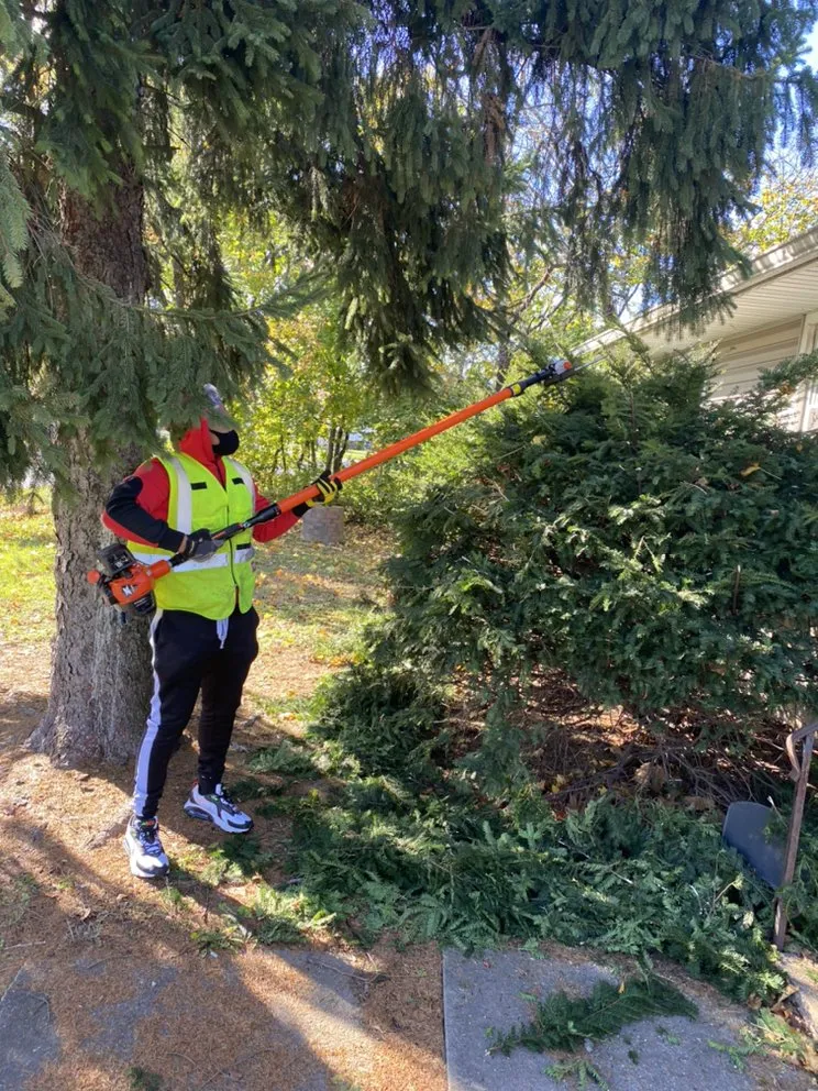 Slide of RMH Contracting & Services