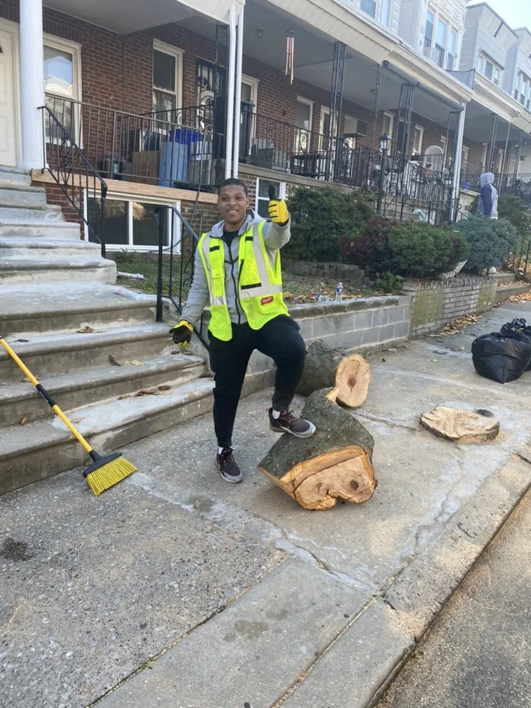 Slide of RMH Contracting & Services