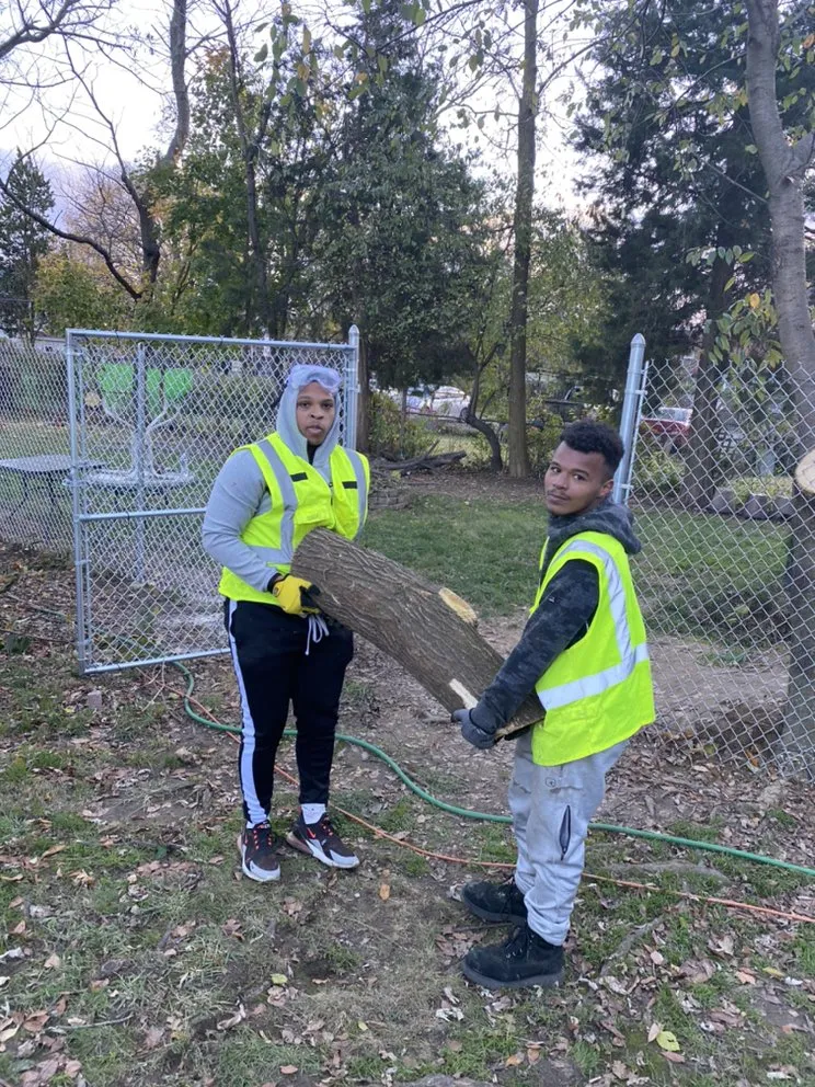 Slide of RMH Contracting & Services