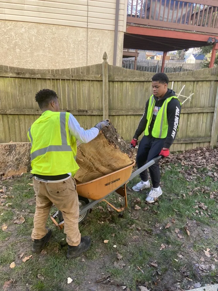 Slide of RMH Contracting & Services