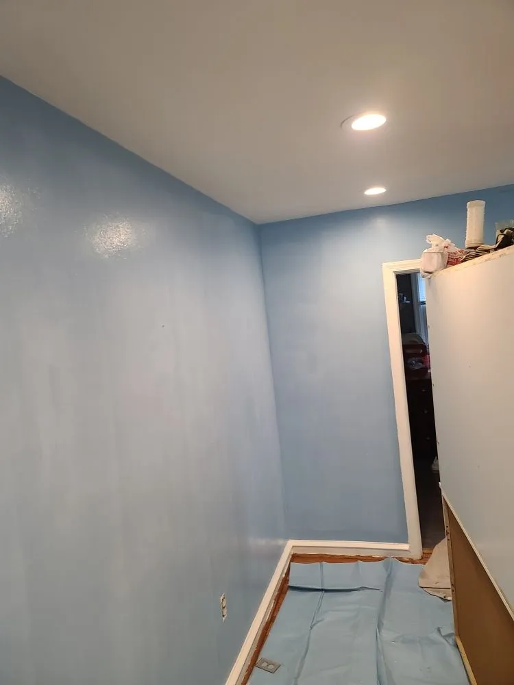 Slide of R&N Roofing and Construction