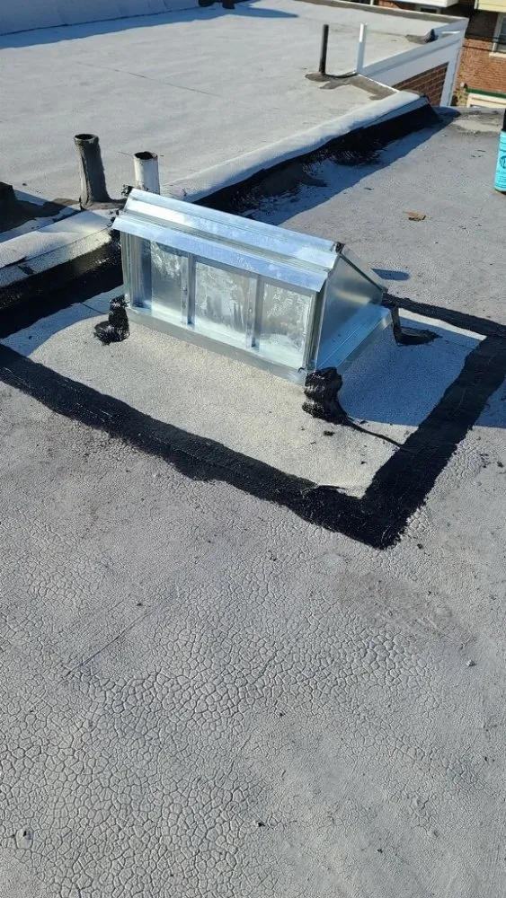 Slide of R&N Roofing and Construction