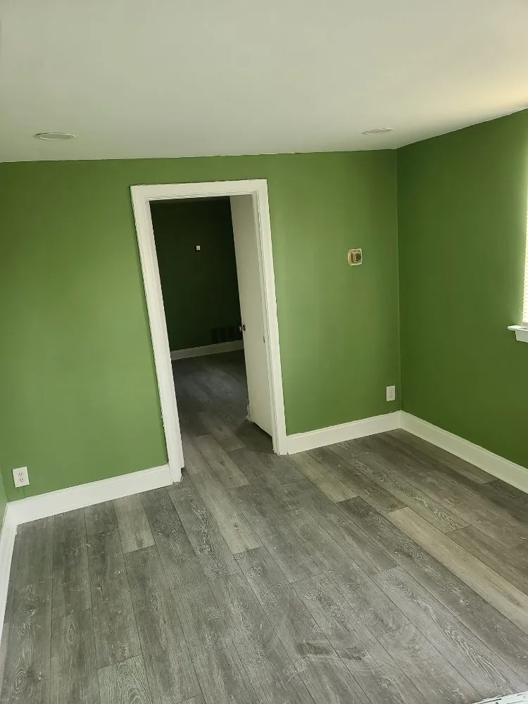 Slide of R&N Roofing and Construction