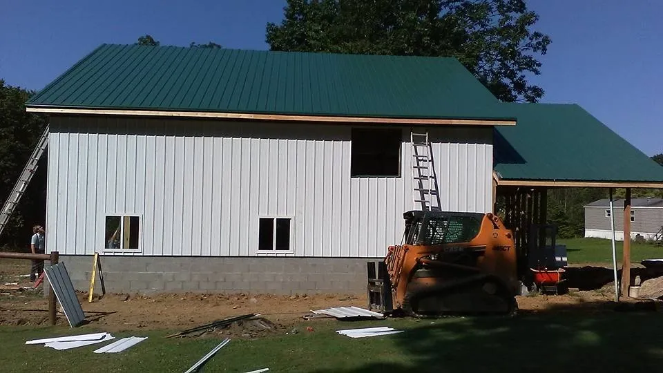 Slide of R&N Roofing