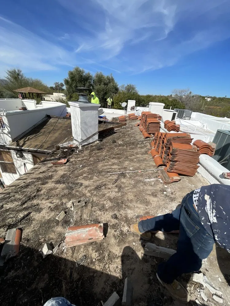 Slide of Roadrunner Roofing