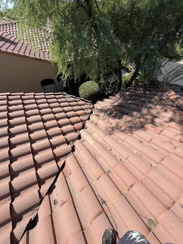 Slide of Roadrunner Roofing