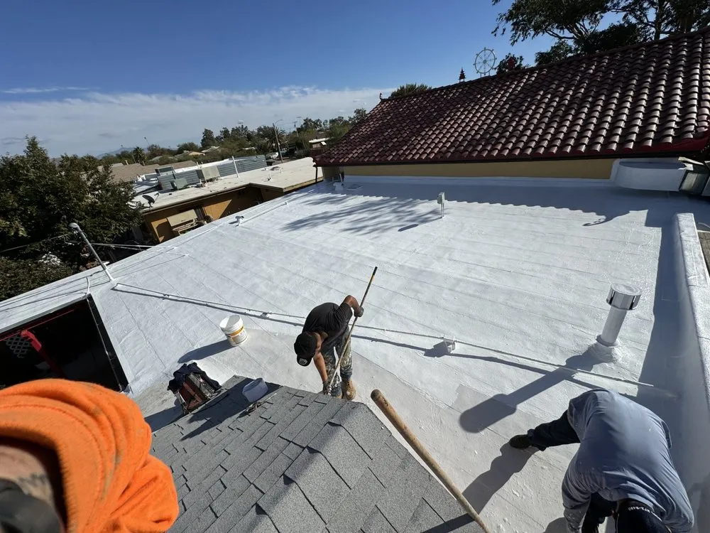 Slide of Roadrunner Roofing