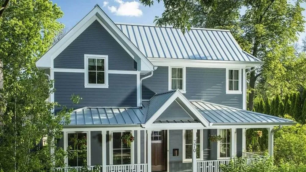 Slide of Roam Roofing Colorado