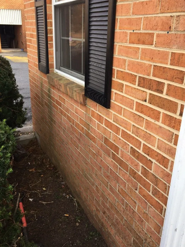 Slide of Roanoke Exterior Wash