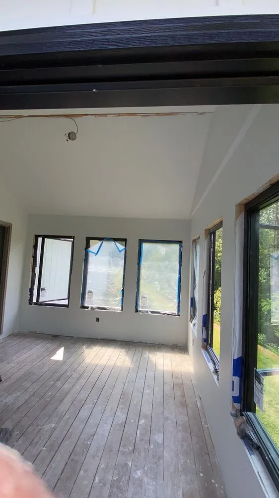 Slide of Roanoke Painting Cleaning