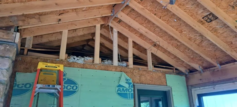 Slide of Roanoke Painting Cleaning