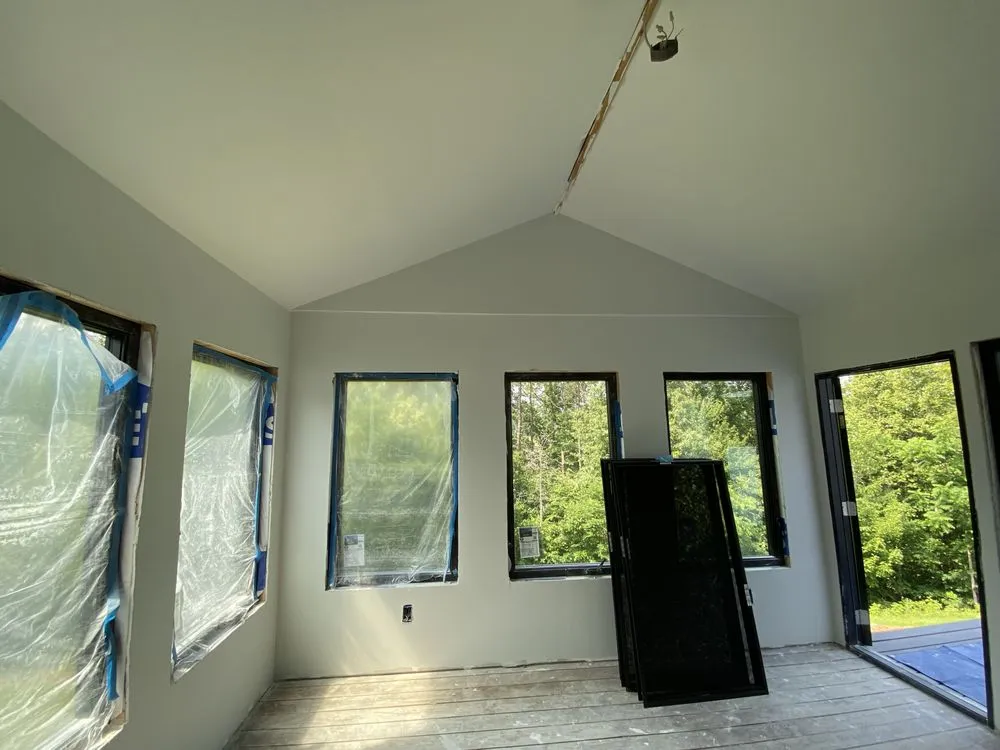 Slide of Roanoke Painting Cleaning