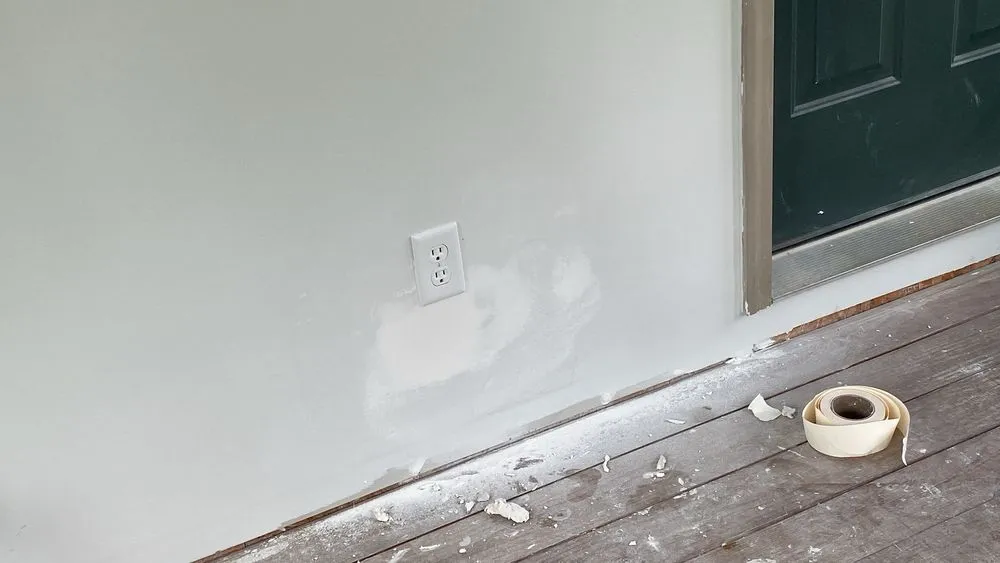 Slide of Roanoke Painting Cleaning