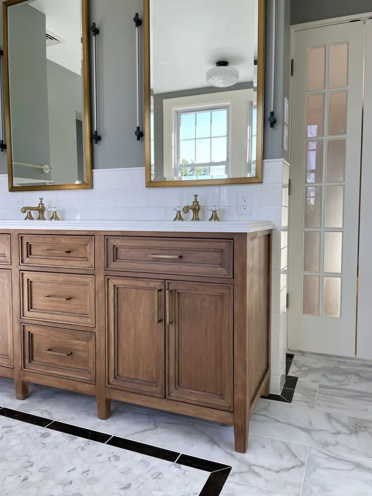 Slide of Robbins Custom Builders