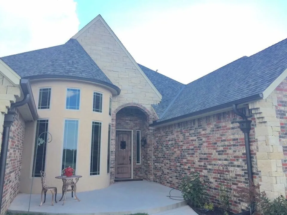 Slide of Robbins Roofing