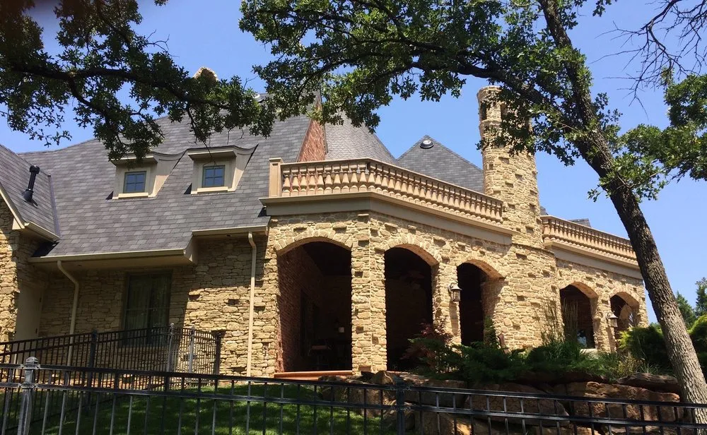 Slide of Robbins Roofing