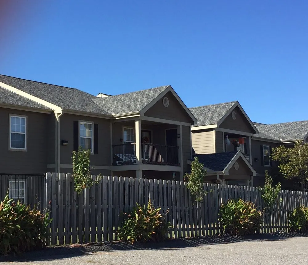 Slide of Robbins Roofing