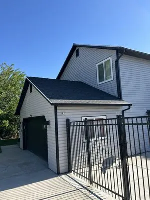 Roberts Brothers Siding Logo