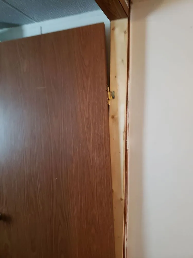 Slide of Roberts Handyman & Contracting