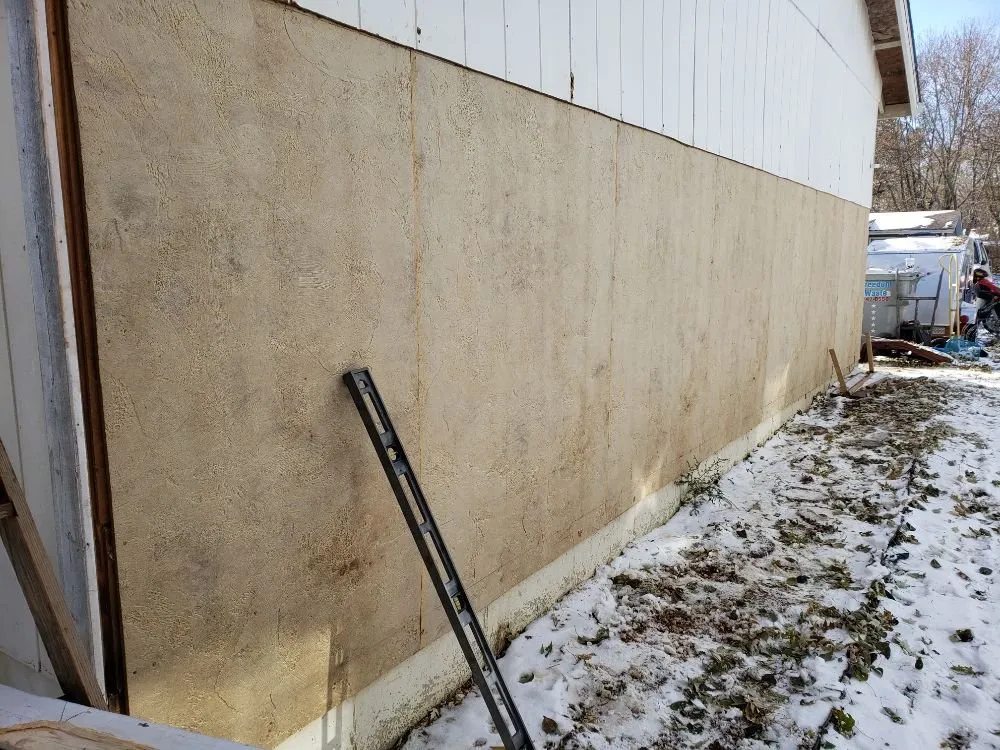 Slide of Roberts Handyman & Contracting