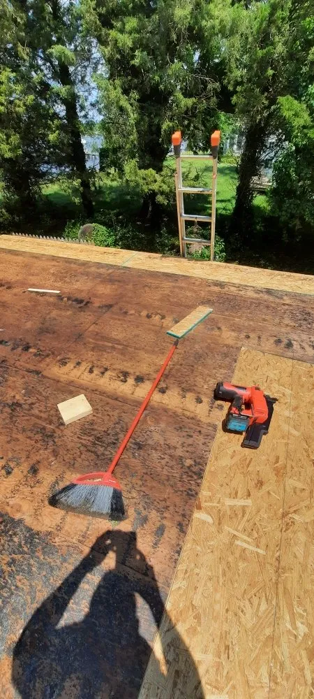 Slide of Robert's Remodeling