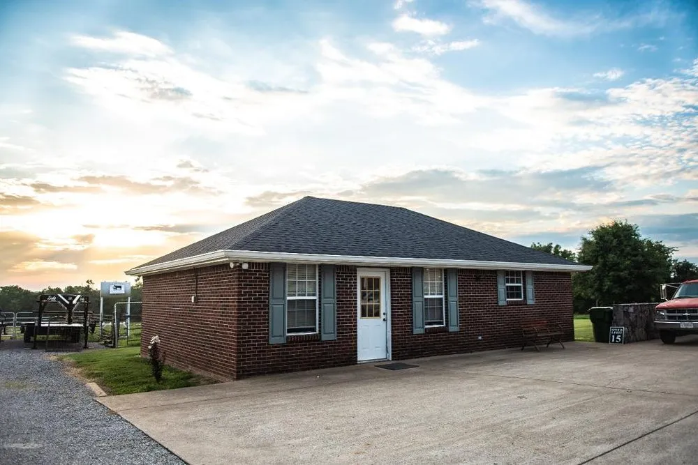 Licensed shingle roofing service near you across Castalian Springs, TN - Roberts Roof Repairs