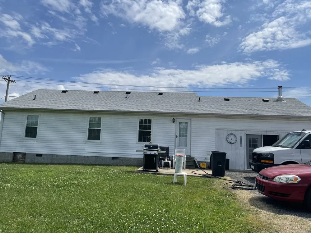 Emergency roof installation in Castalian Springs, TN by Roberts Roof Repairs