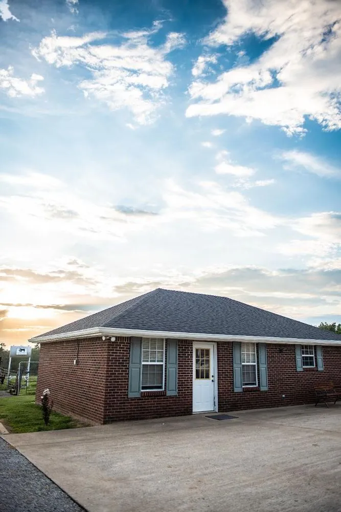 Top-rated storm damage roof repair for homes across Castalian Springs, TN - Roberts Roof Repairs