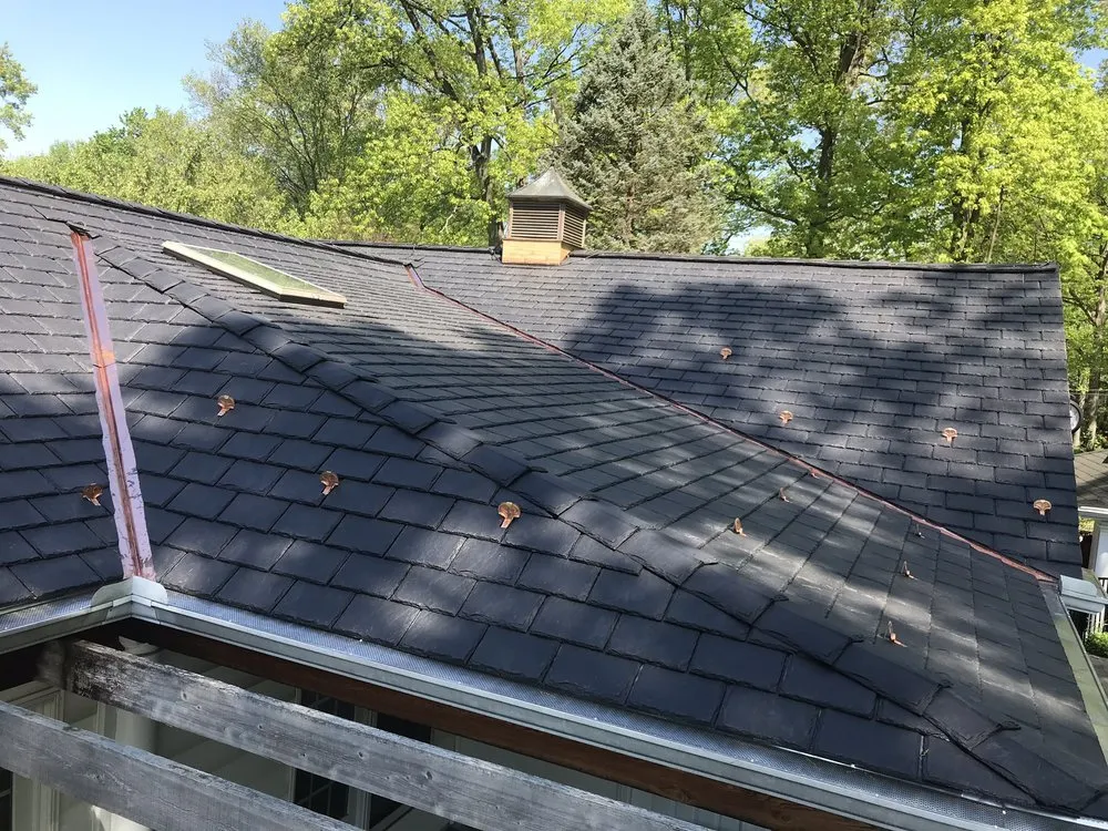 Slide of Roberts Roofing & Contracting