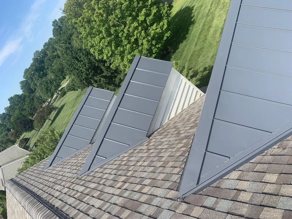 Slide of Roberts Roofing & Contracting