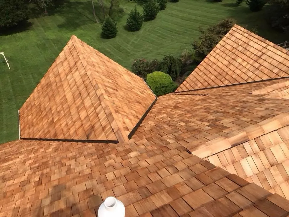 Slide of Roberts Roofing & Contracting